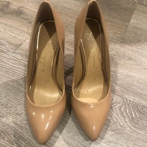 Jessica Simpson Nude Pumps
